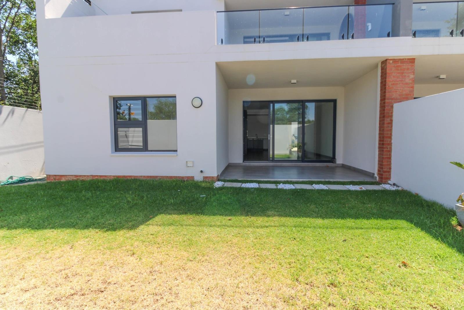 2 Bedroom Apartment in Bryanston