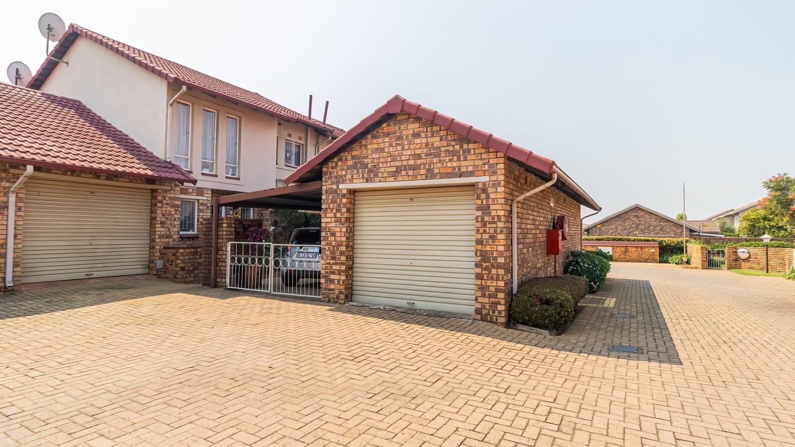 3 Bedroom Townhouse in Atlasville
