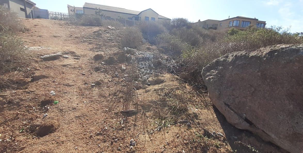 916 m² Land available in Vredenburg