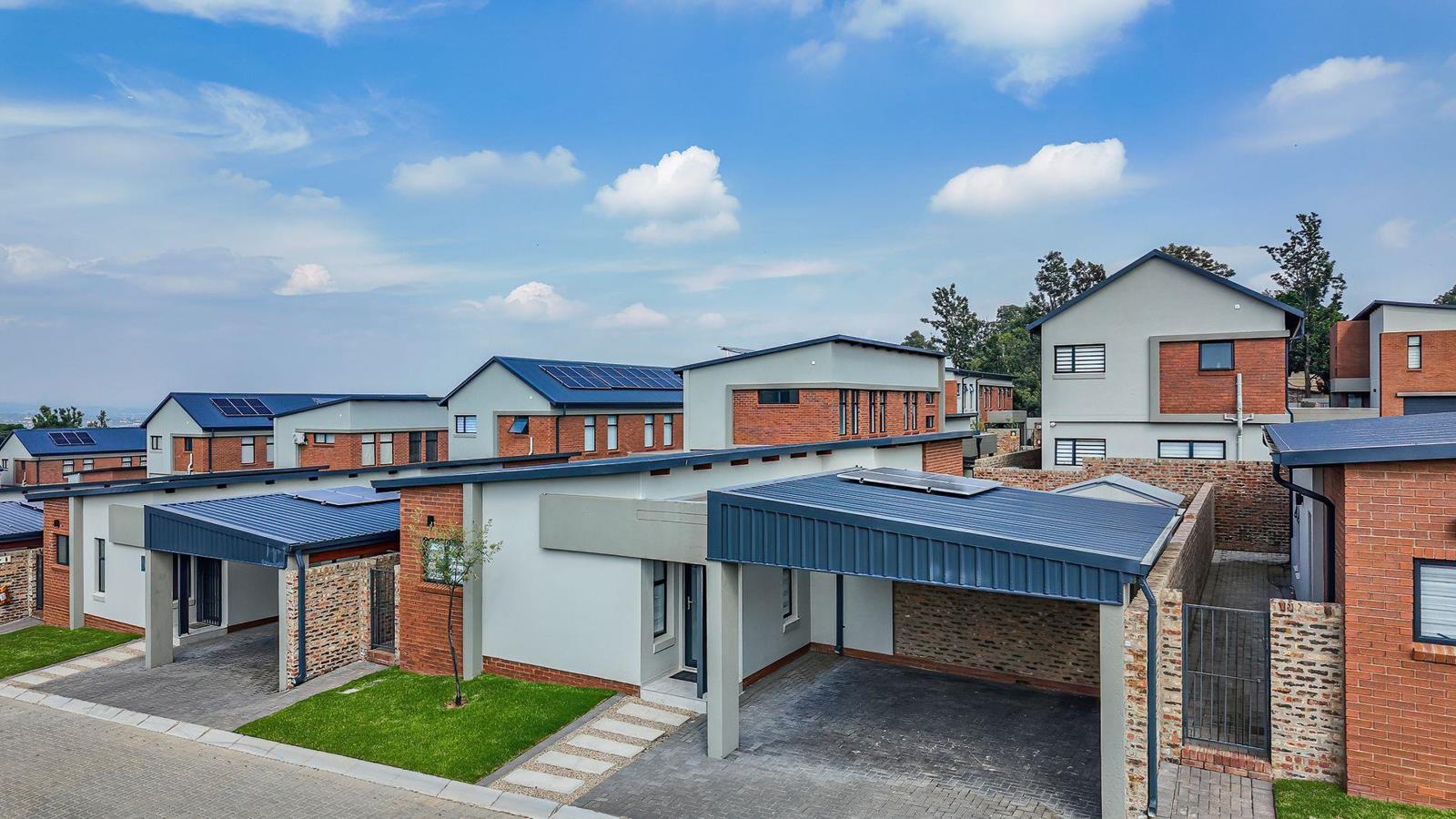 2 Bedroom Cluster in Carlswald Estate