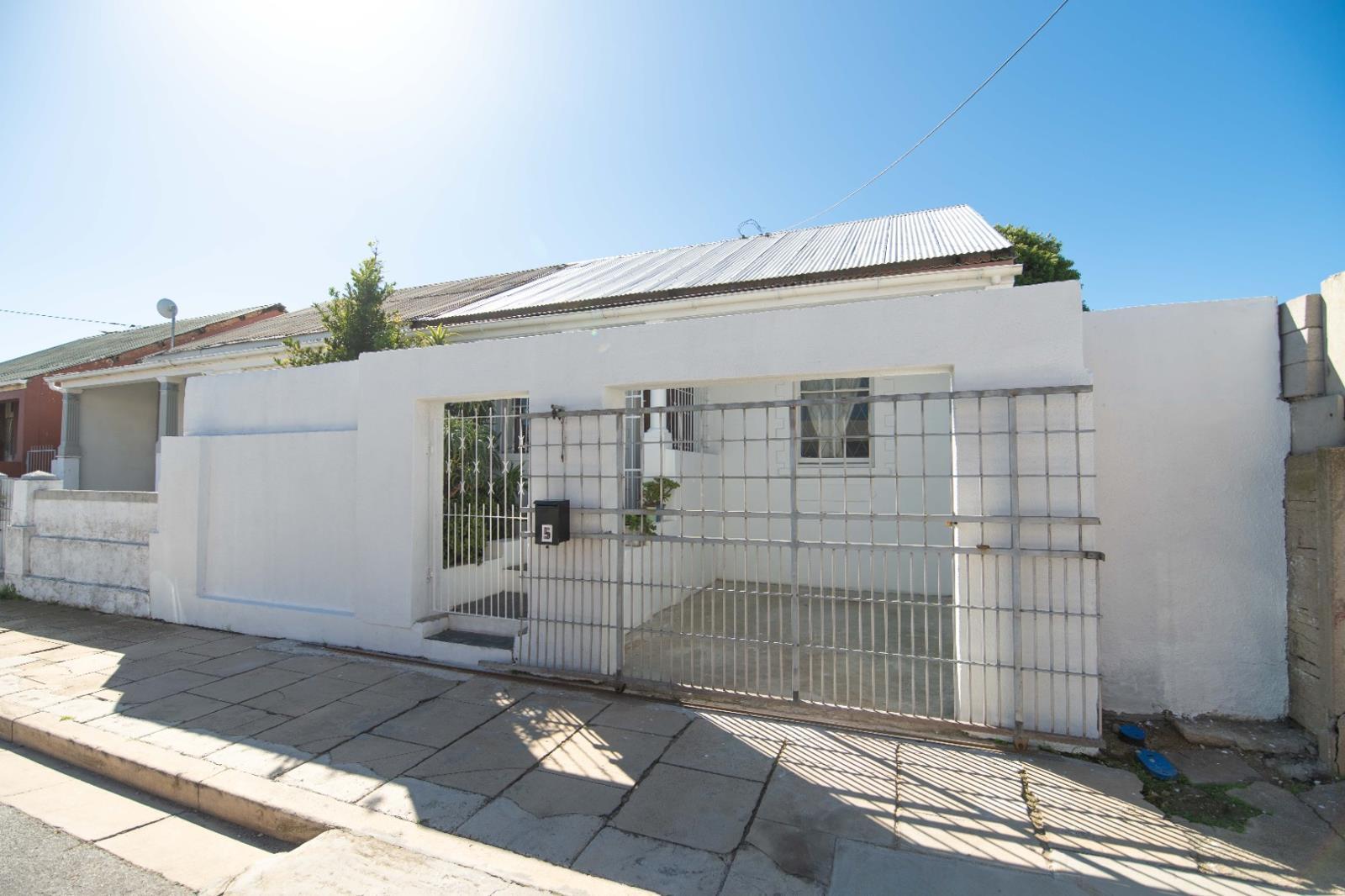 3 Bedroom House in Sydenham
