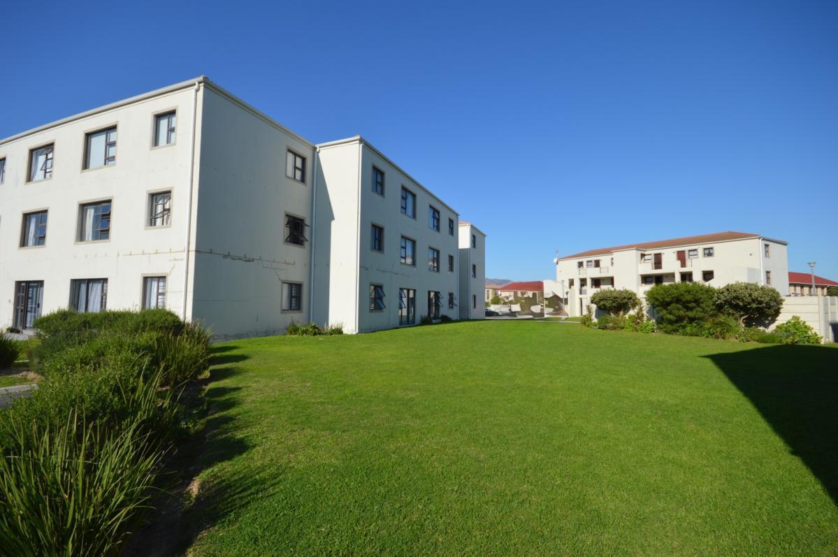 2 Bedroom Apartment in Strand Central
