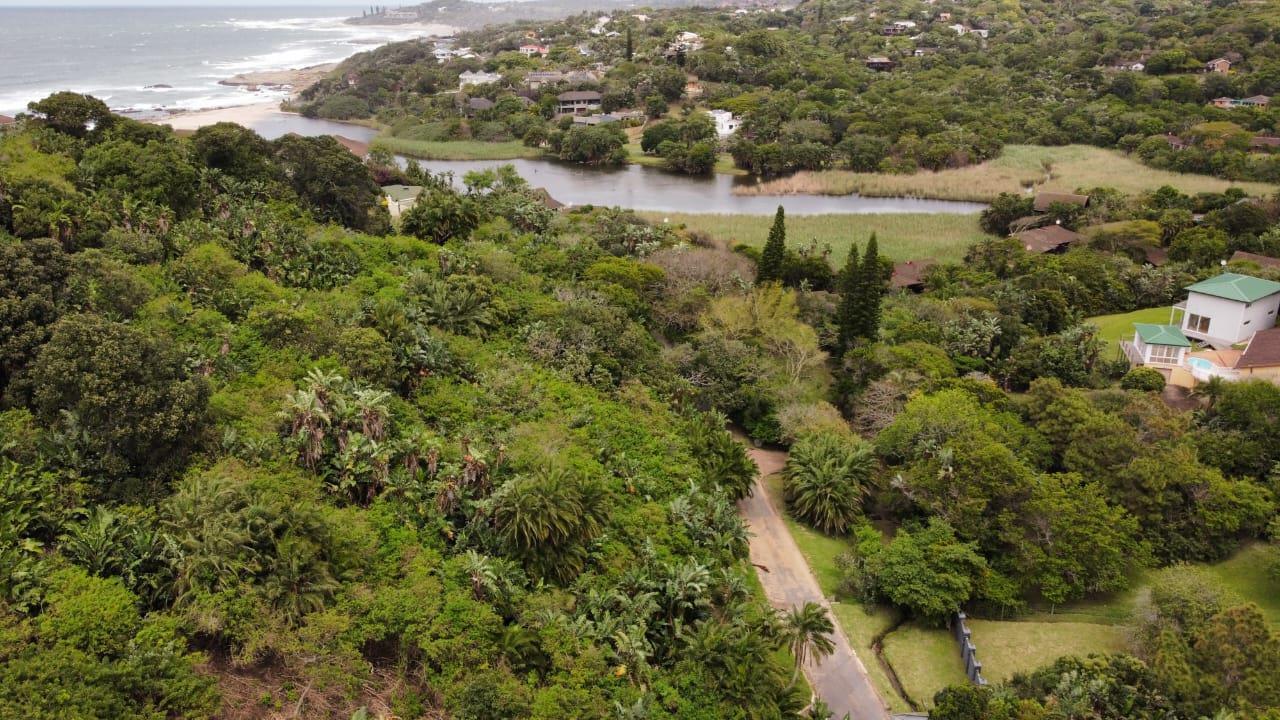 2 500 m² Land available in Southbroom