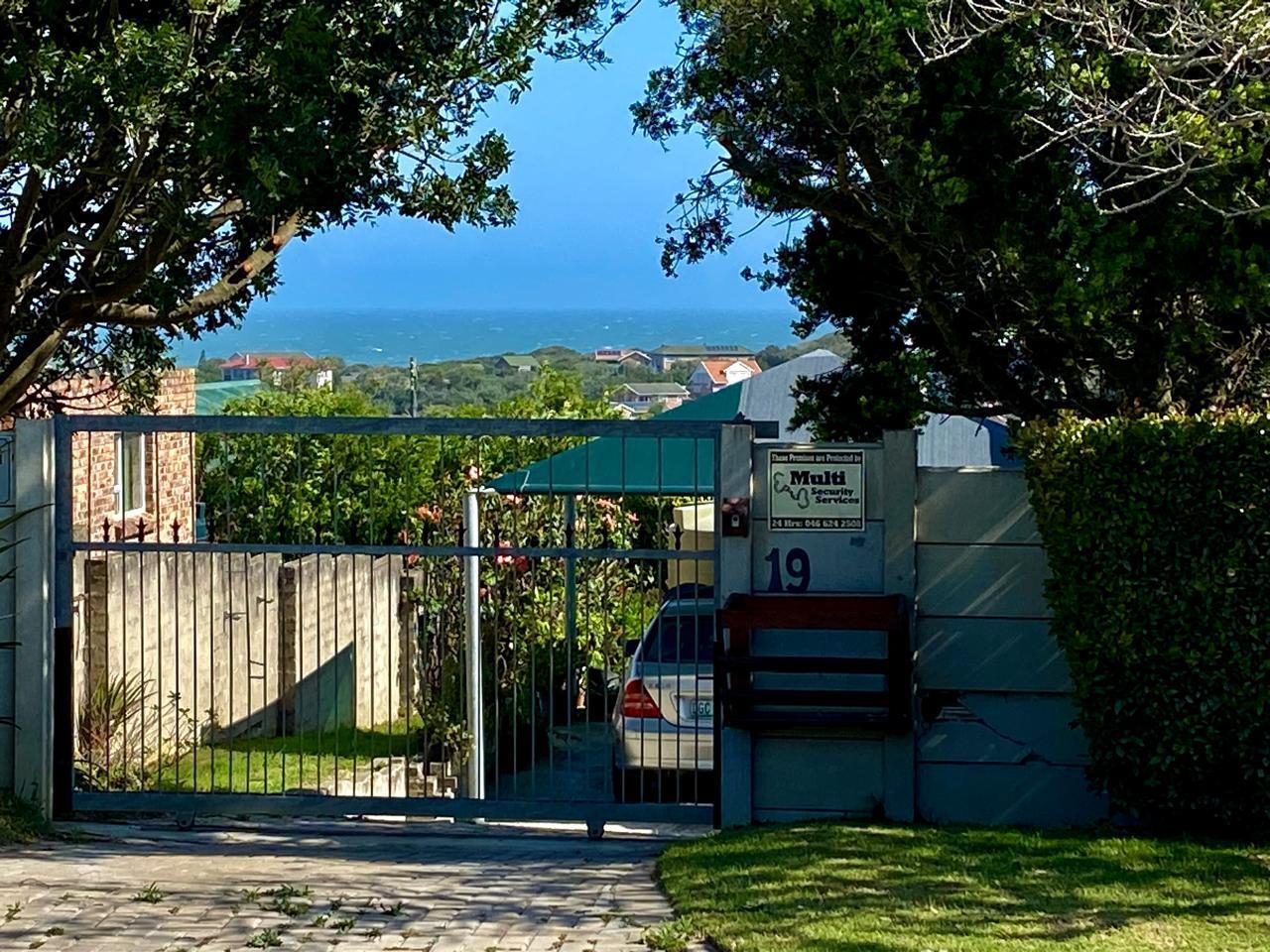 880 m² Land available in Forest Downs