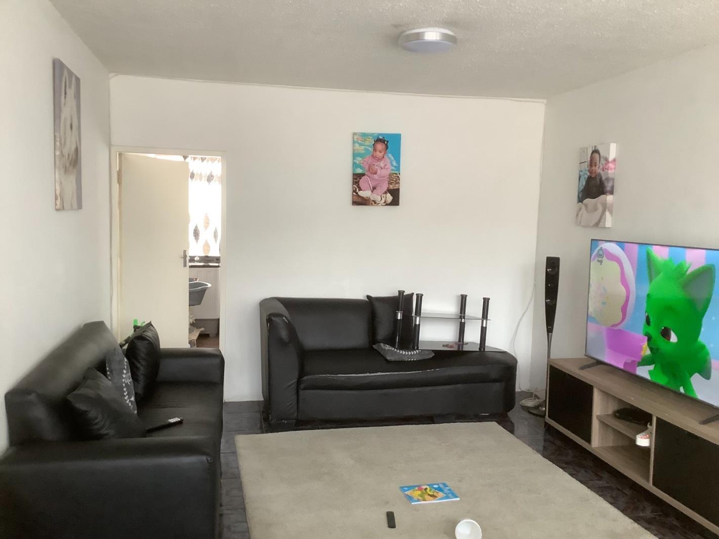 2 Bedroom Apartment in Sunnyside