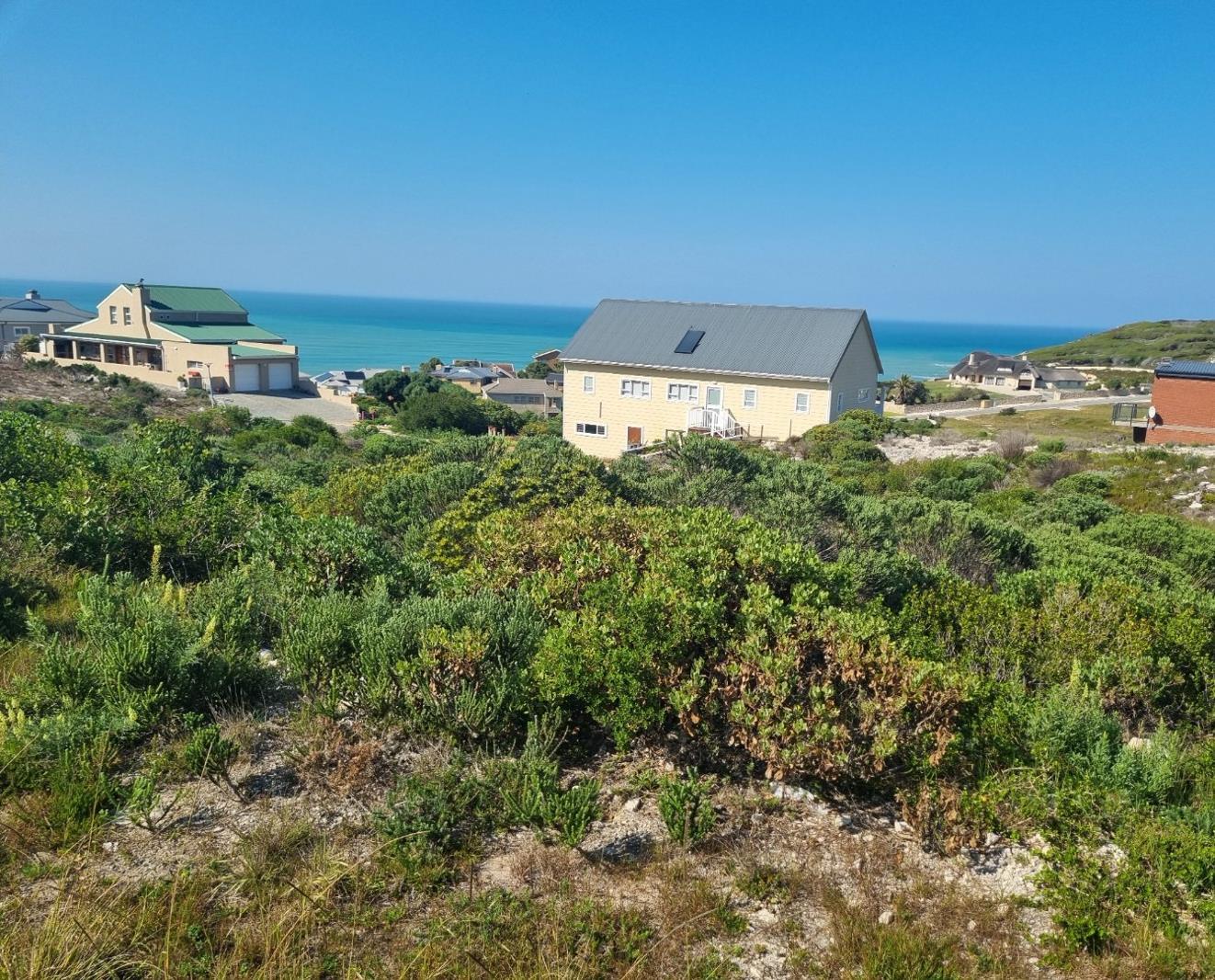 672 m² Land available in Struisbaai