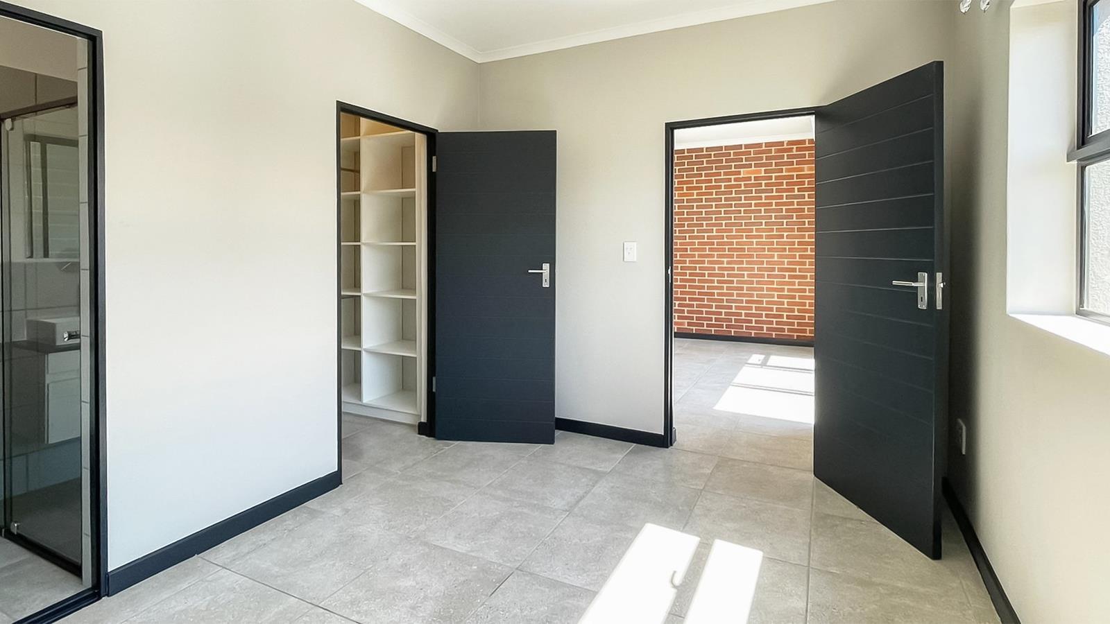 1 Bedroom Apartment in Helderfontein Estate