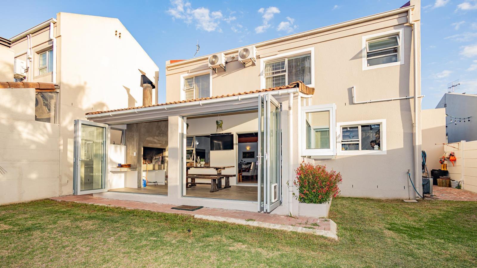 3 Bedroom House in Uitzicht