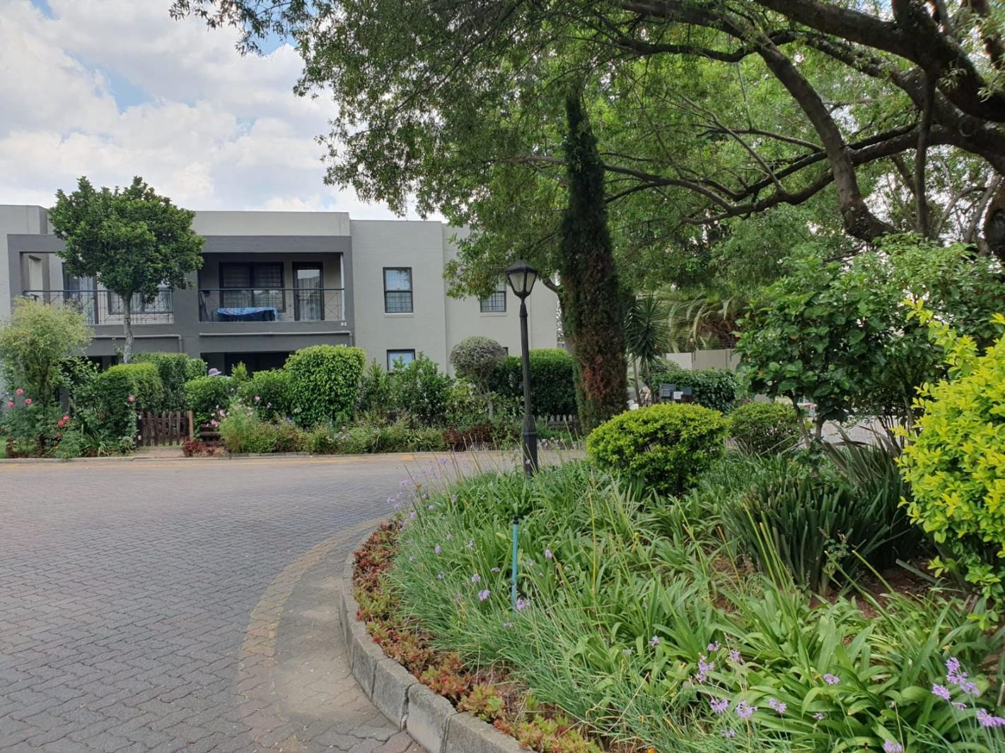 2 Bedroom Apartment in Marais Steyn Park