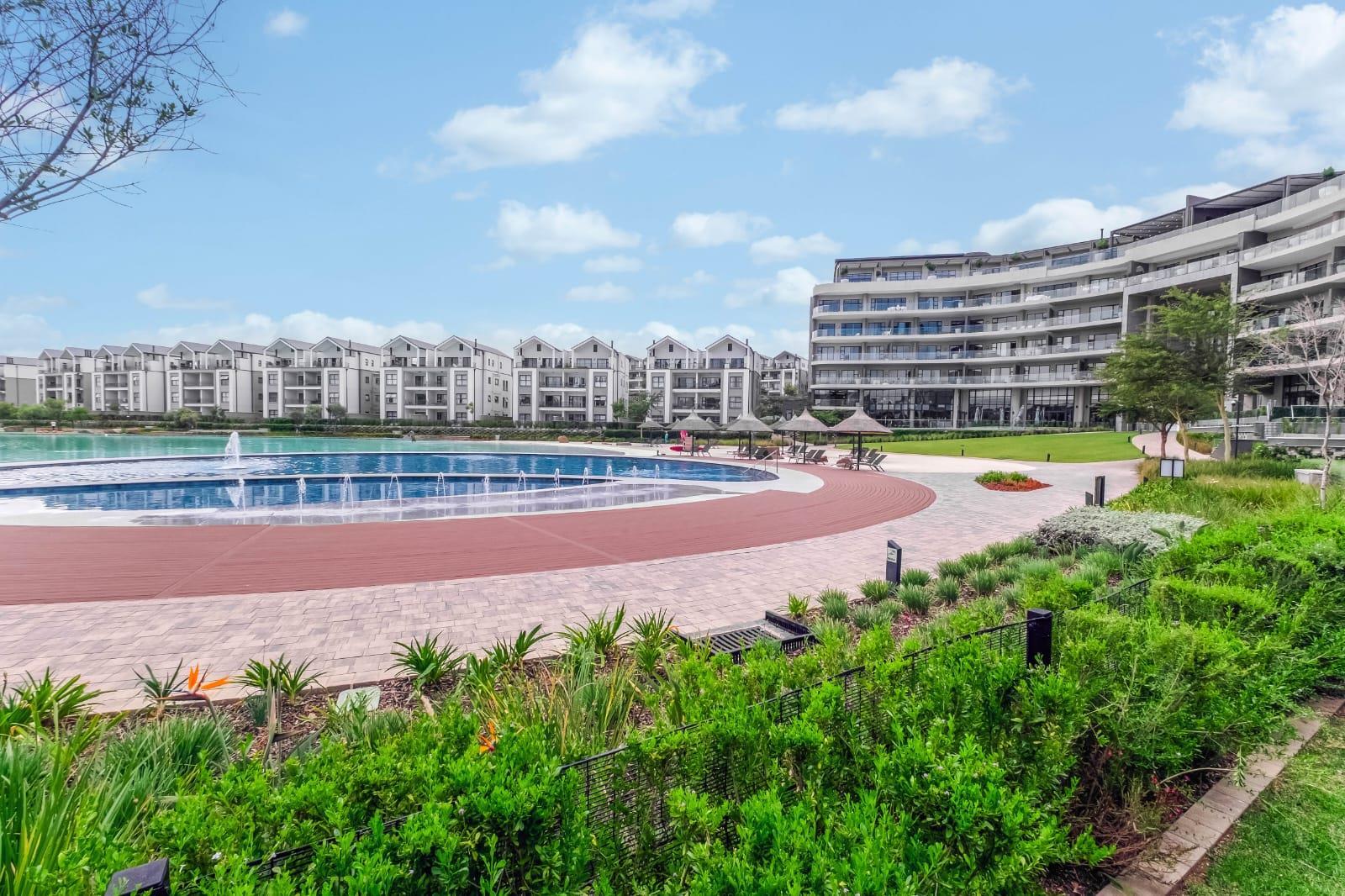 3 Bedroom Apartment in Waterfall