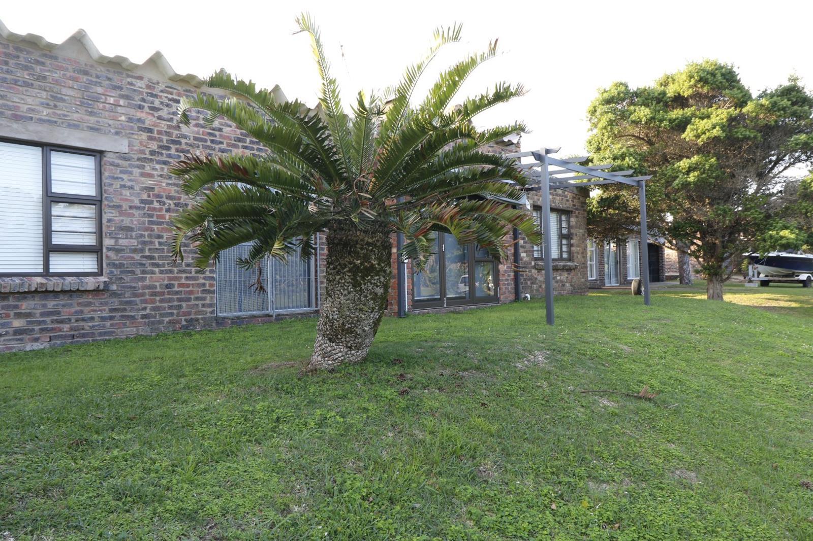 3 Bedroom House in Boesmansriviermond