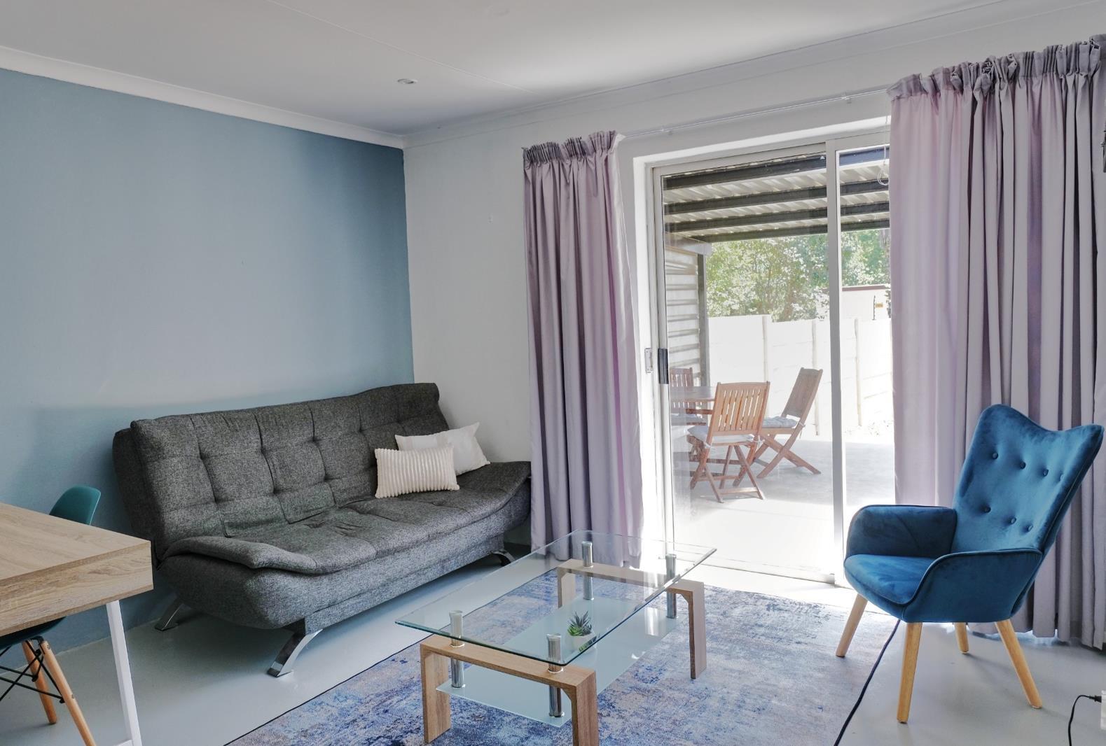 Bachelor apartment in Secunda