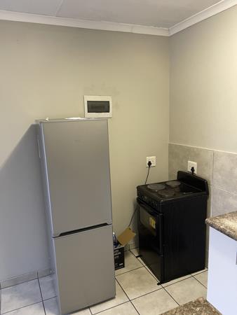 1 Bedroom Apartment in Glenvista