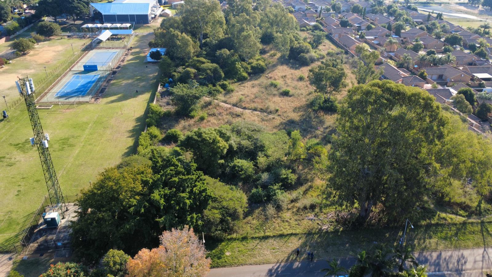2.1 ha Land available in Theresapark
