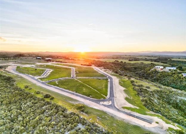 750 m² Land available in Stilbaai Wes