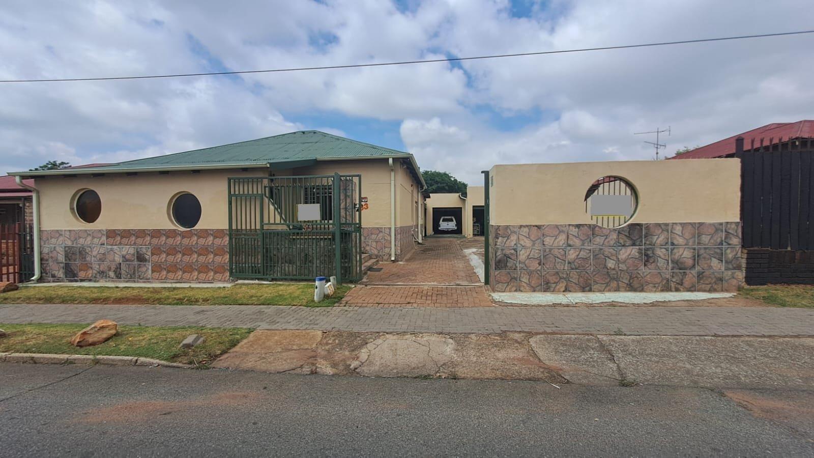 3 Bedroom House in Krugersdorp West
