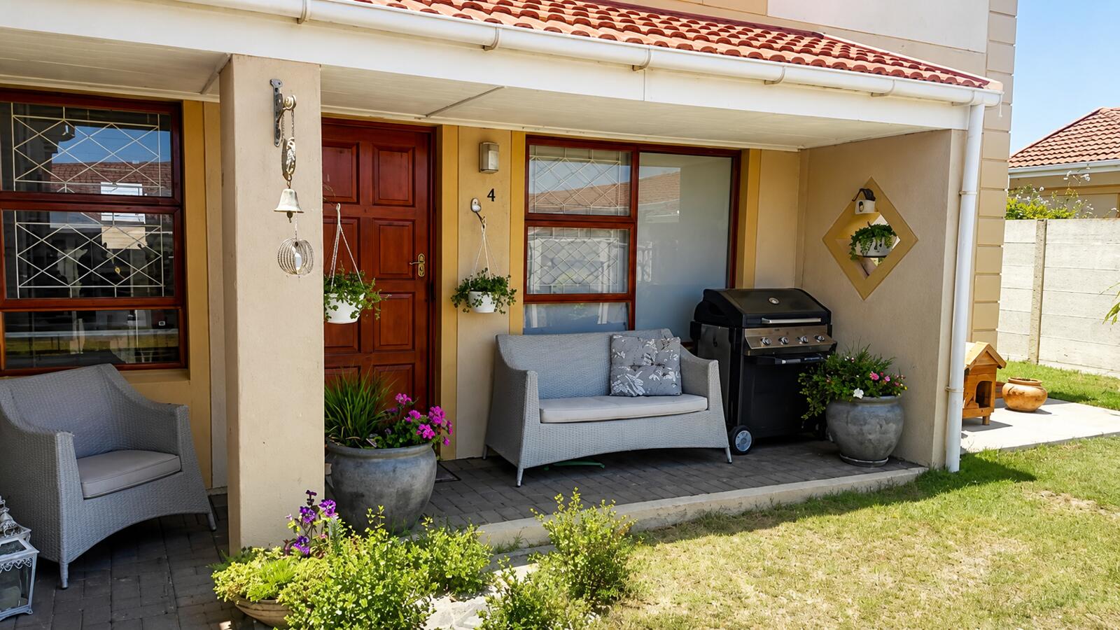 3 Bedroom Duplex in Bloubergstrand
