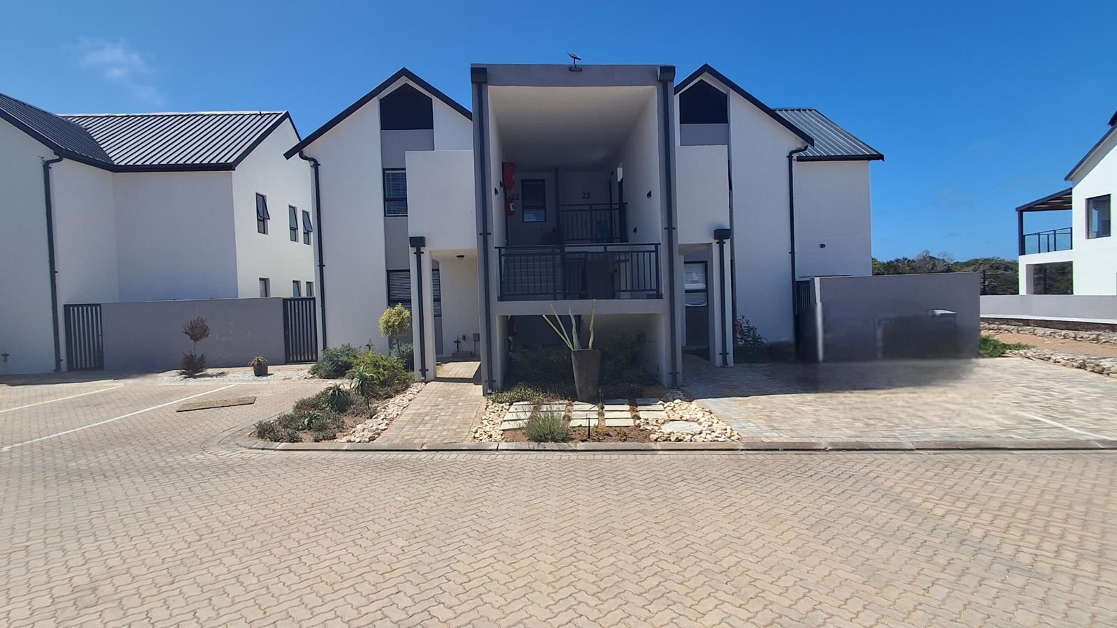 2 Bedroom Apartment in Stilbaai Wes