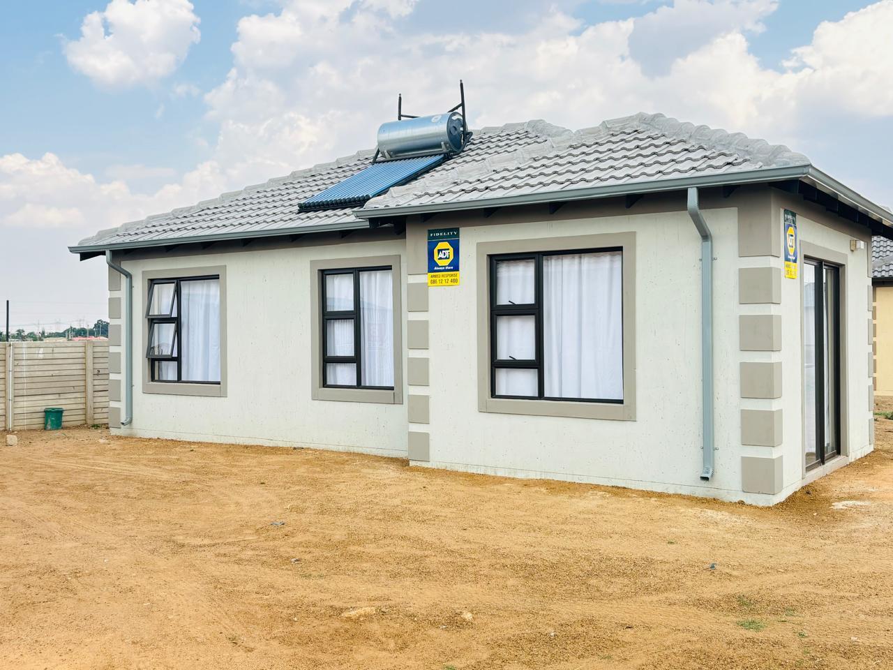 2 Bedroom House in Windmill Park