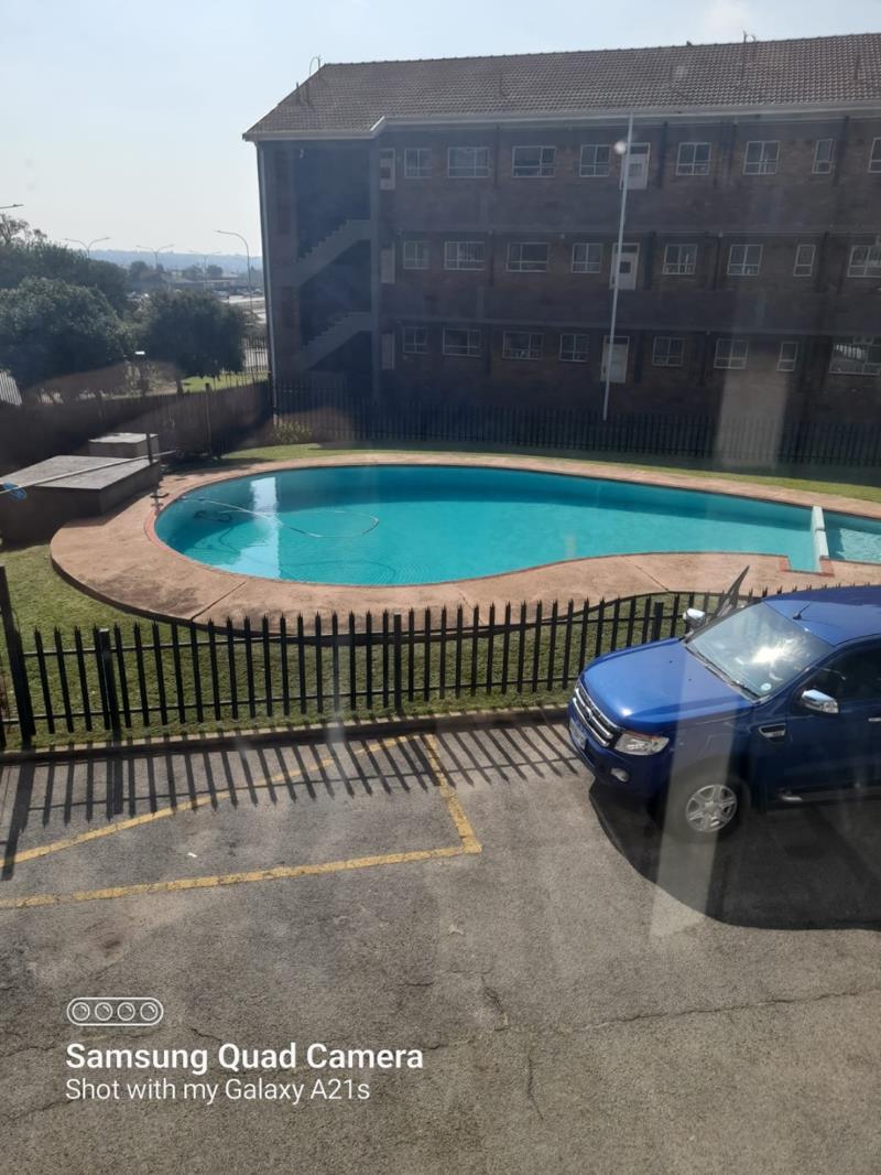 2 Bedroom House in Rhodesfield