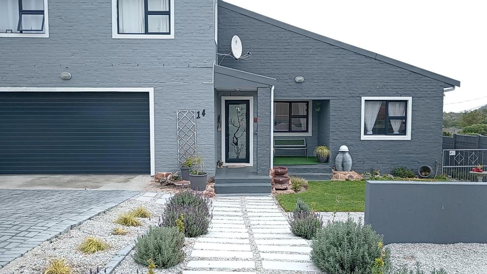 2 Bedroom House in De Kelders