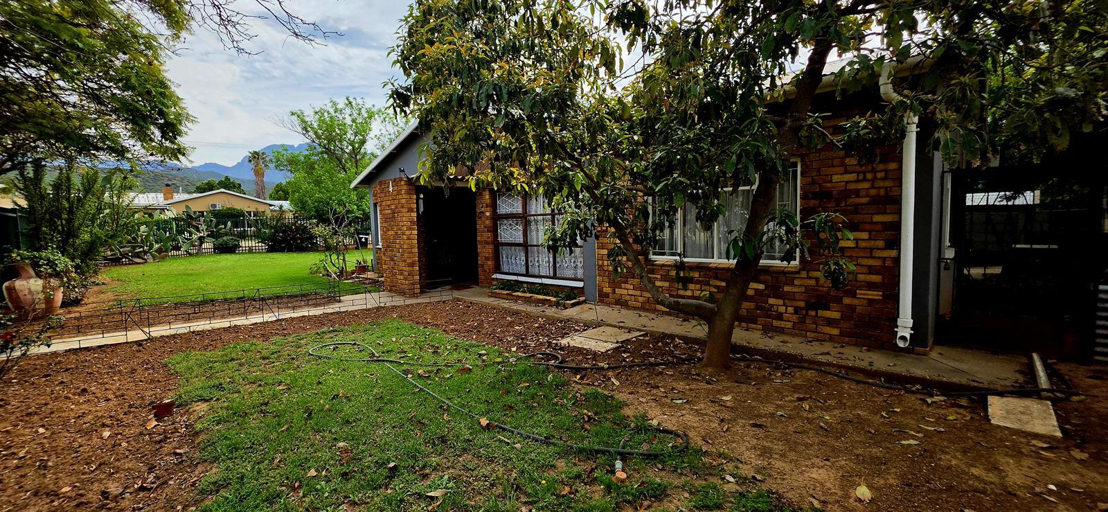 3 Bedroom House in Meiringspark