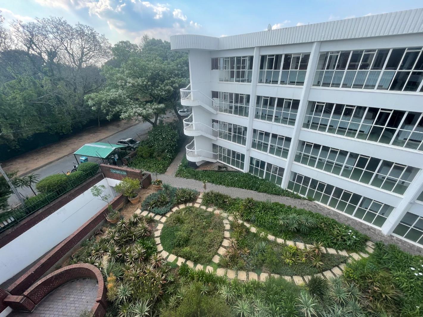 1 Bedroom Apartment in Illovo