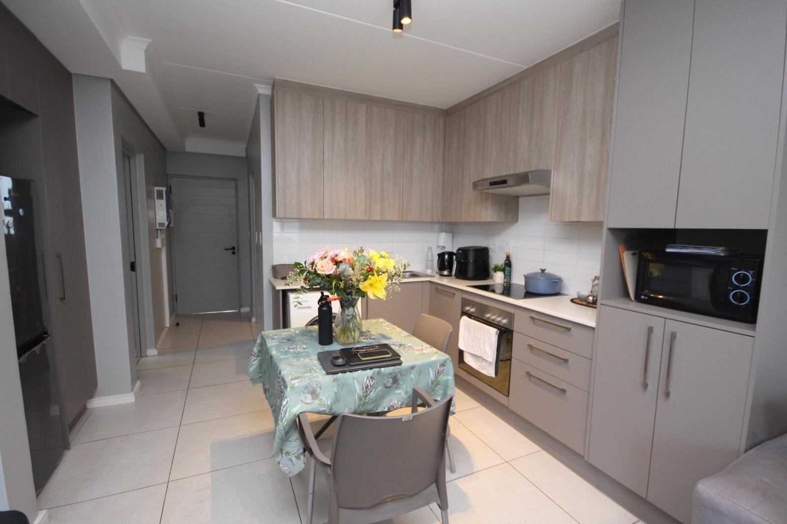 2 Bedroom Apartment in Sonstraal Heights