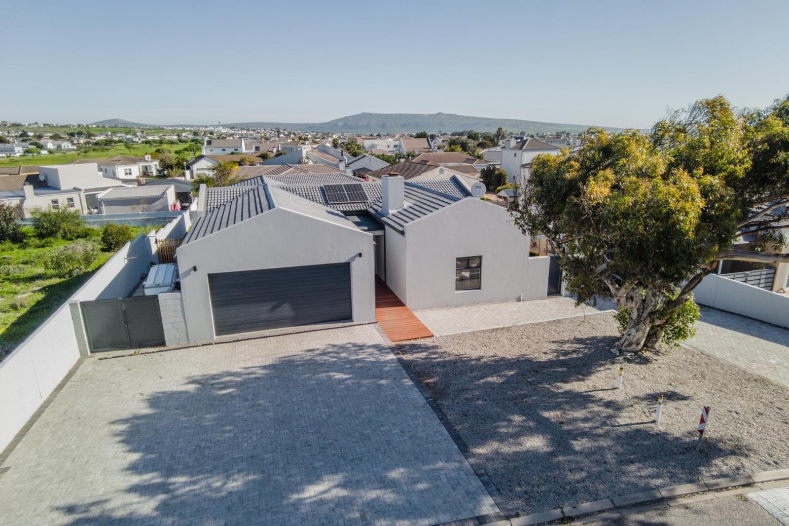 4 Bedroom House in Country Club