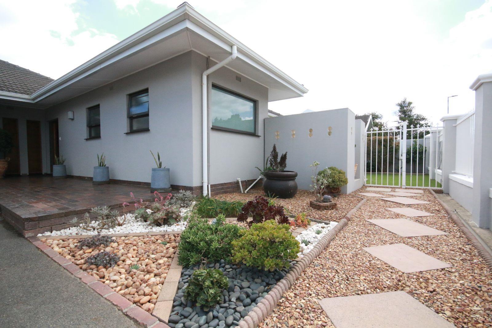 4 Bedroom House in Strand Central