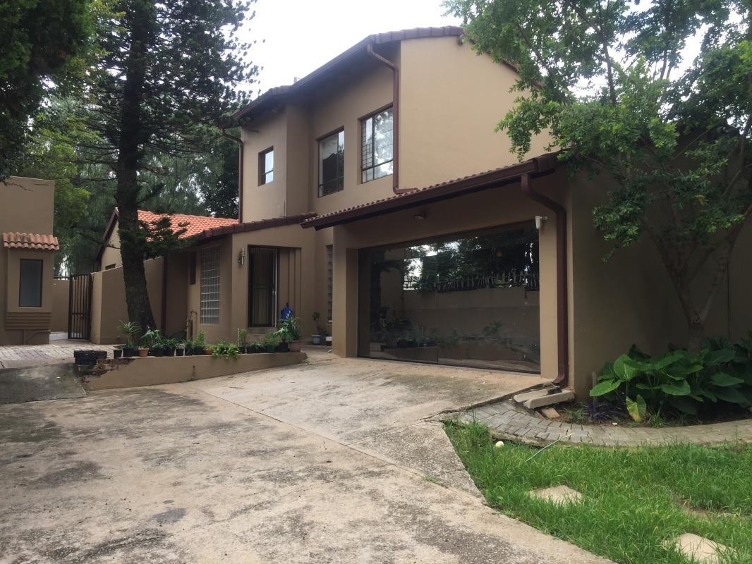 4 Bedroom House in Halfway Gardens