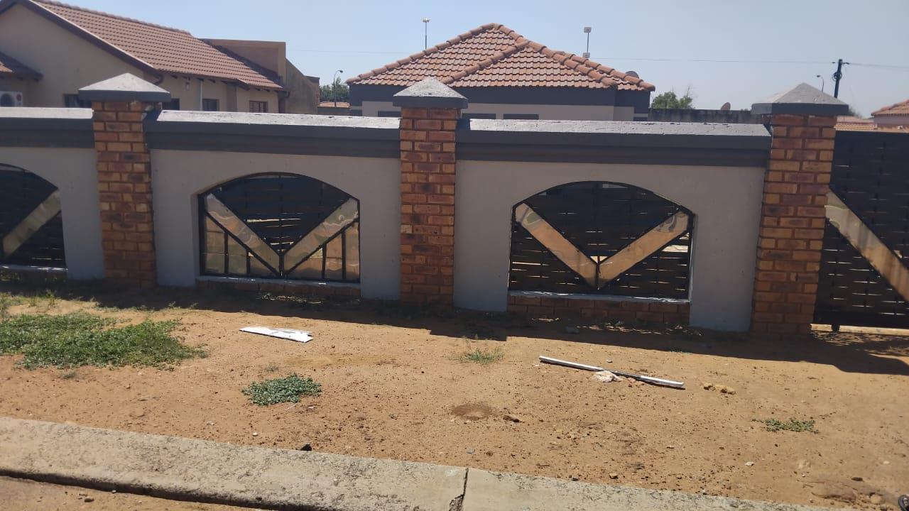 3 Bedroom House in Delmore Park