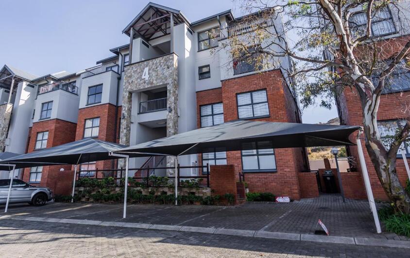 1 Bedroom Townhouse in Oakdene