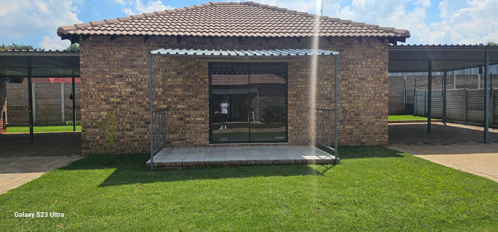 3 Bedroom House in Benoni AH