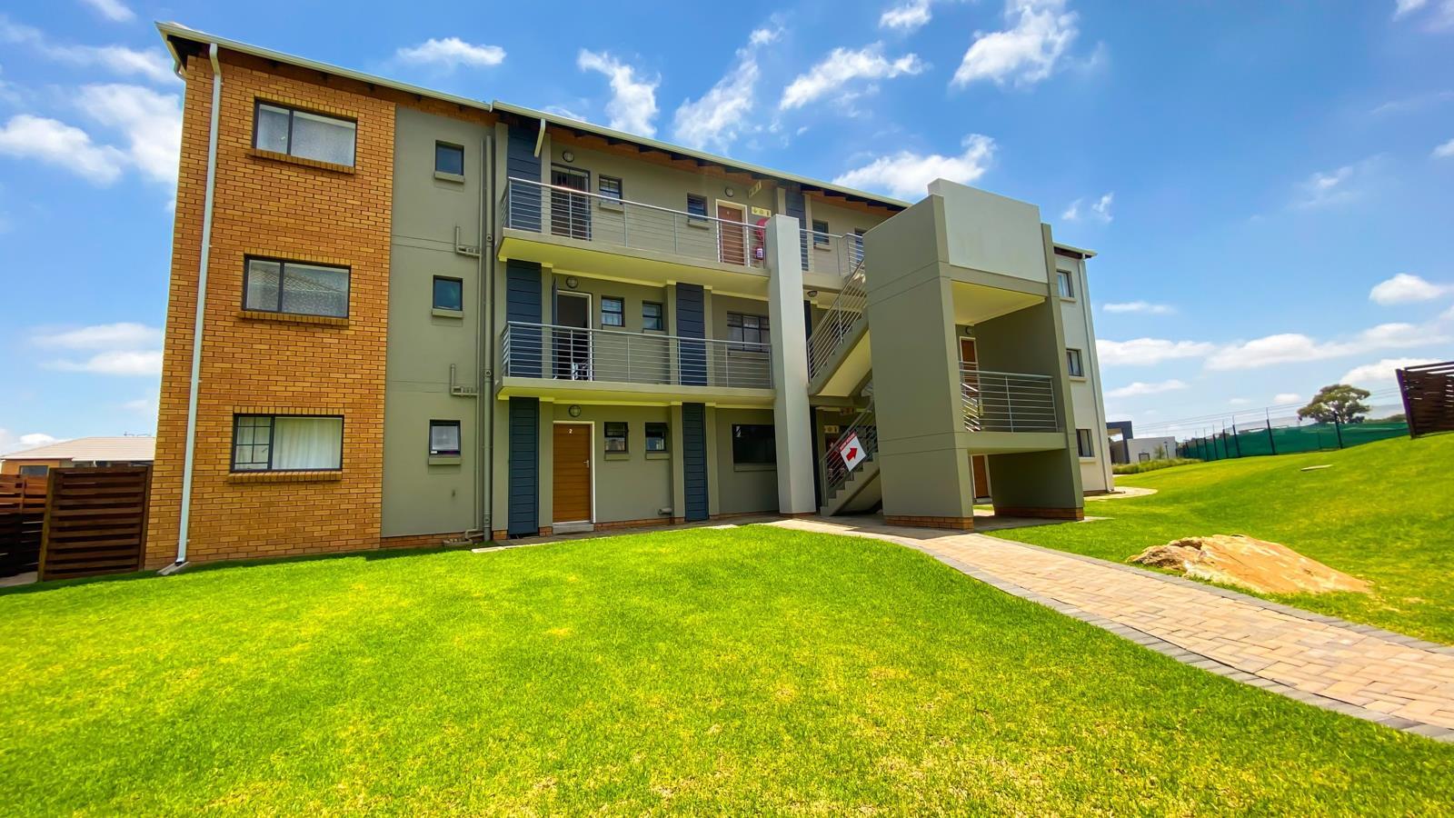 4 Bedroom Apartment in Esther Park