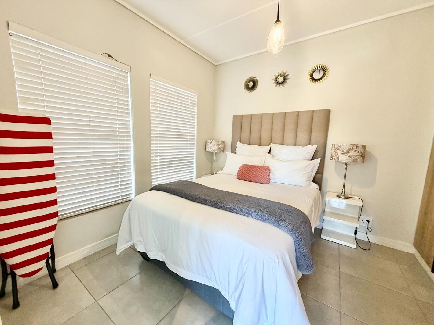 1 Bedroom Apartment in Waterfall