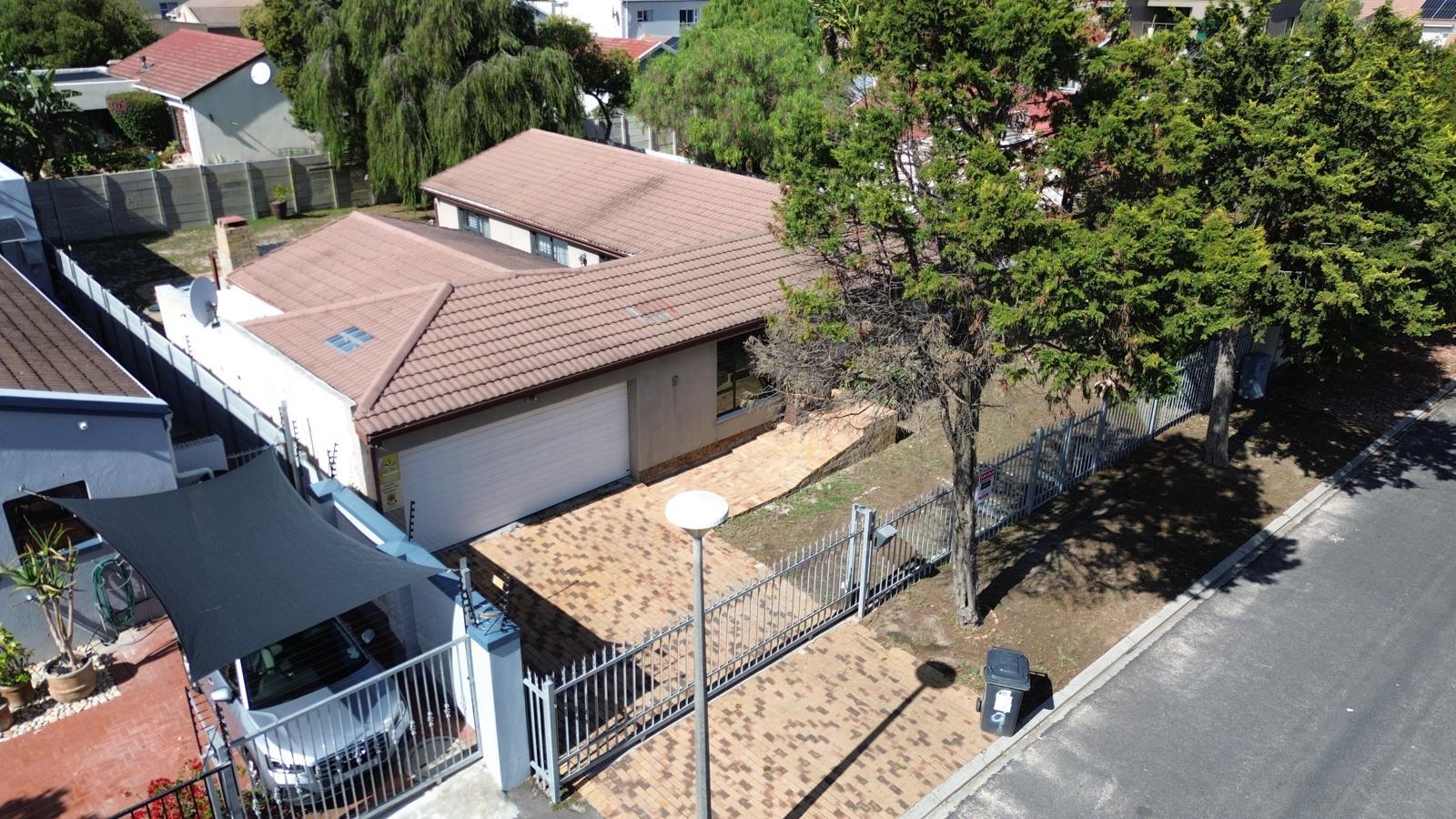 3 Bedroom House in Table View