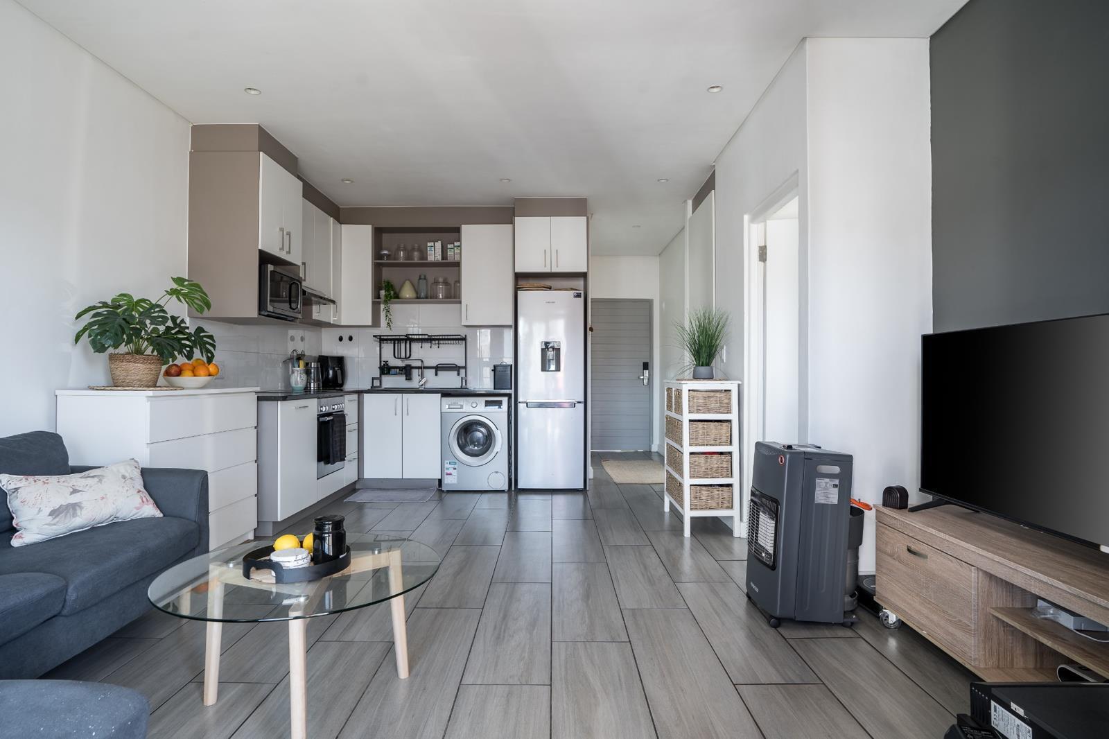 2 Bedroom Apartment in La Colline