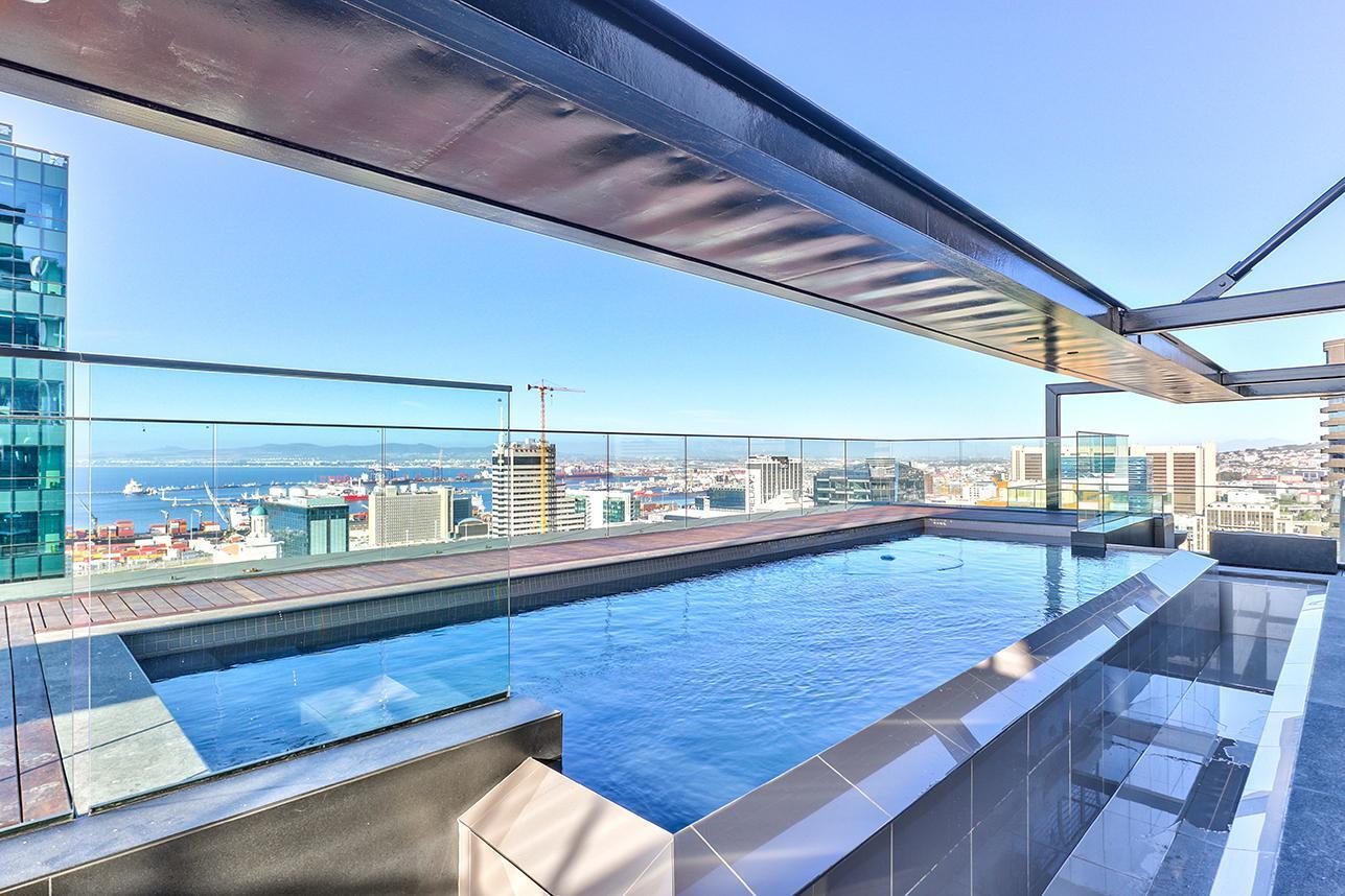 2 Bedroom Apartment in Cape Town City Centre