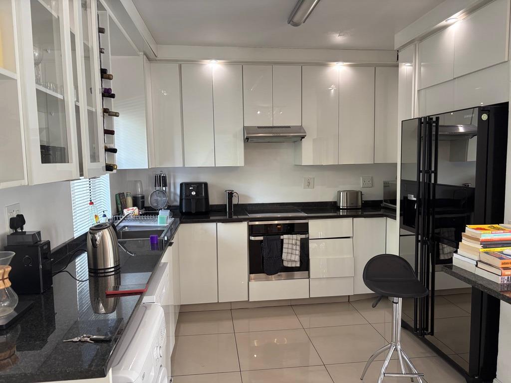 2 Bedroom Apartment in Illovo