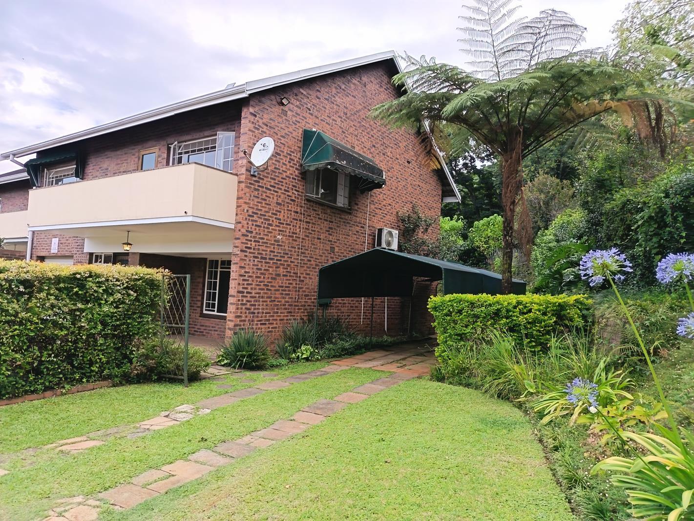 3.5 Bedroom Duplex in Montrose