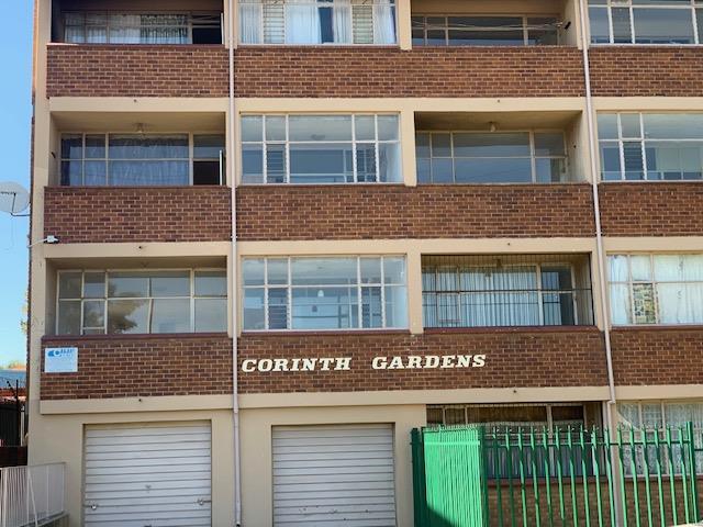 Bachelor apartment in Alberton North