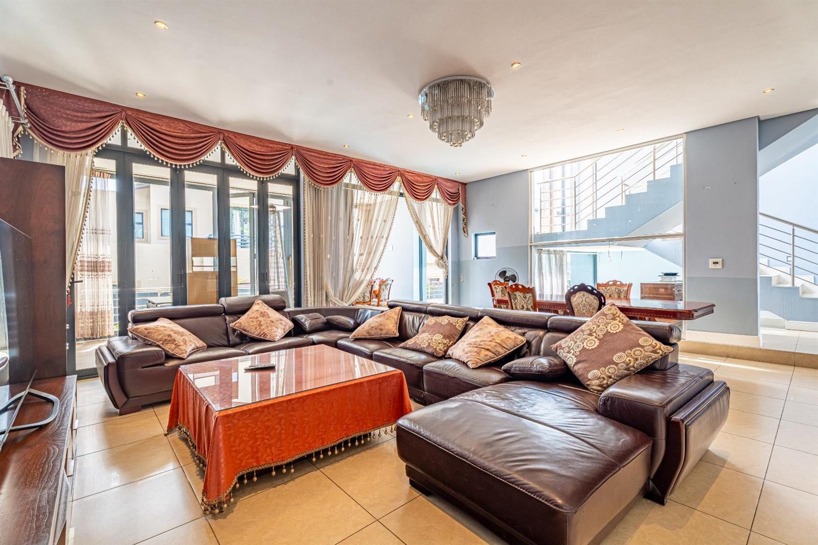 4 Bedroom House in Waterfall Country Village