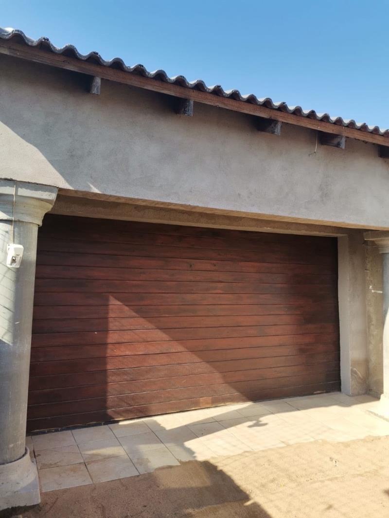 4 Bedroom House in White River AH