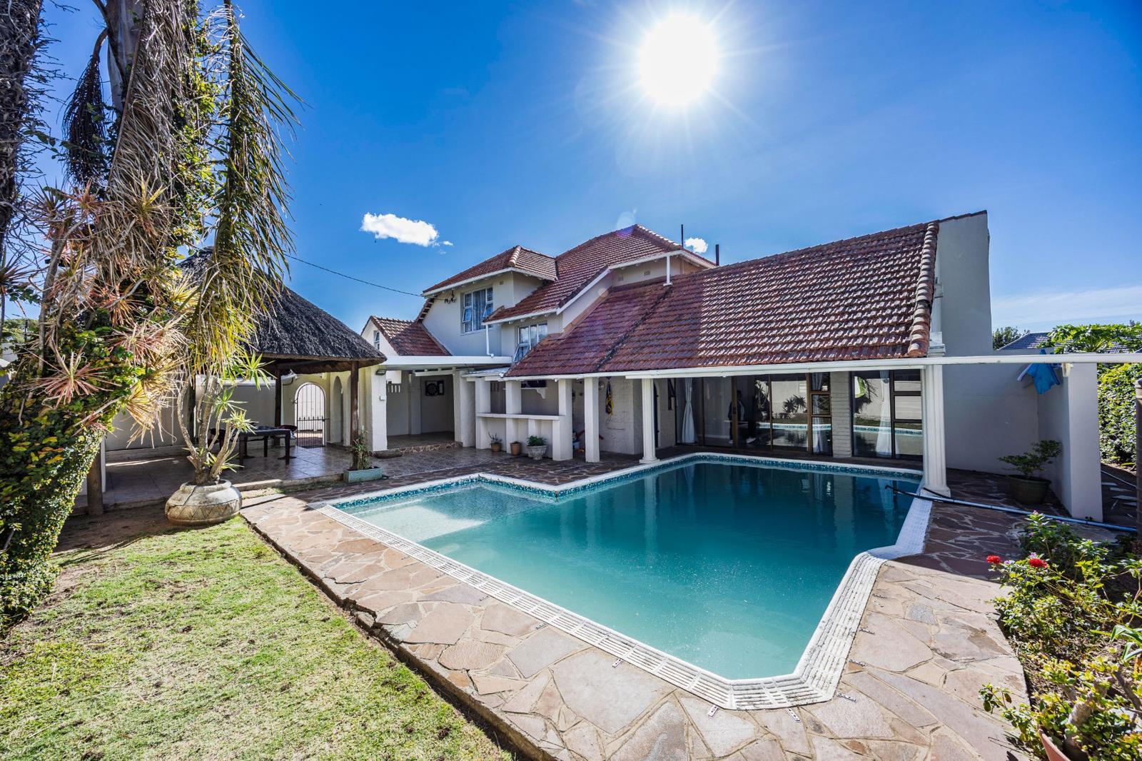 5 Bedroom House in Stirling
