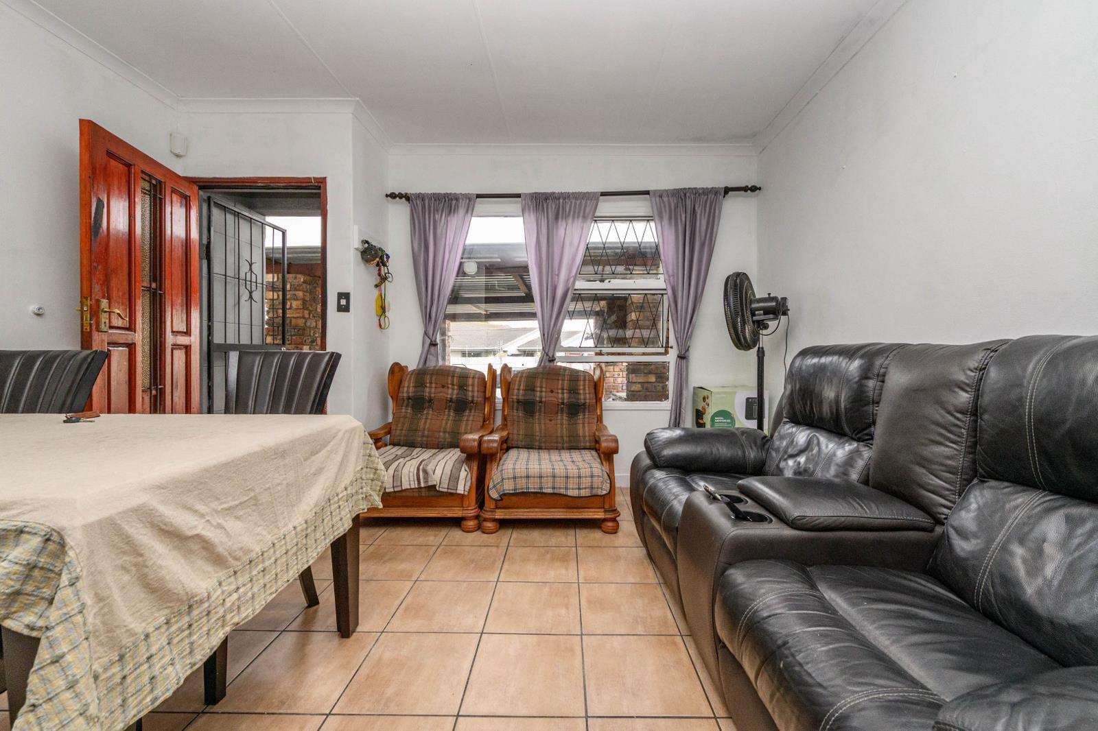 2 Bedroom House in Sherwood