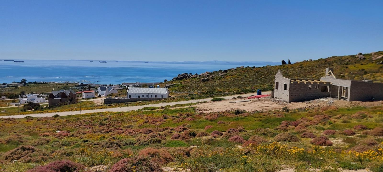 741 m² Land available in Da Gama Bay