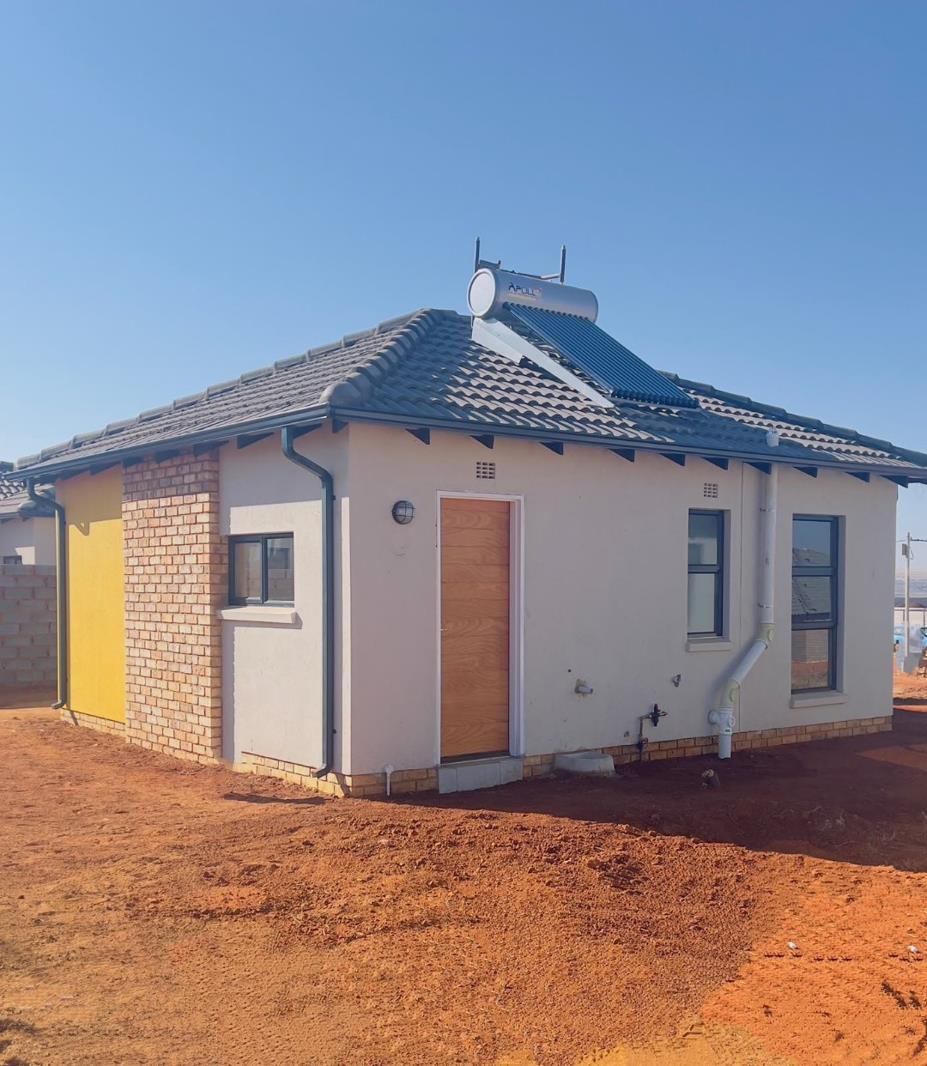 2 Bedroom House in Toekomsrus