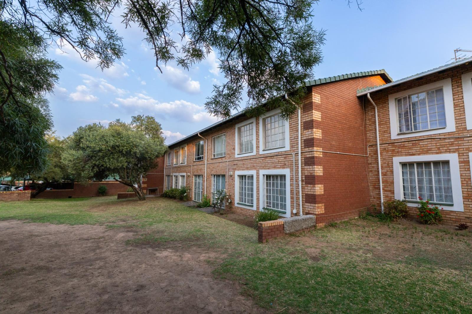 1 Bedroom Apartment in Halfway Gardens