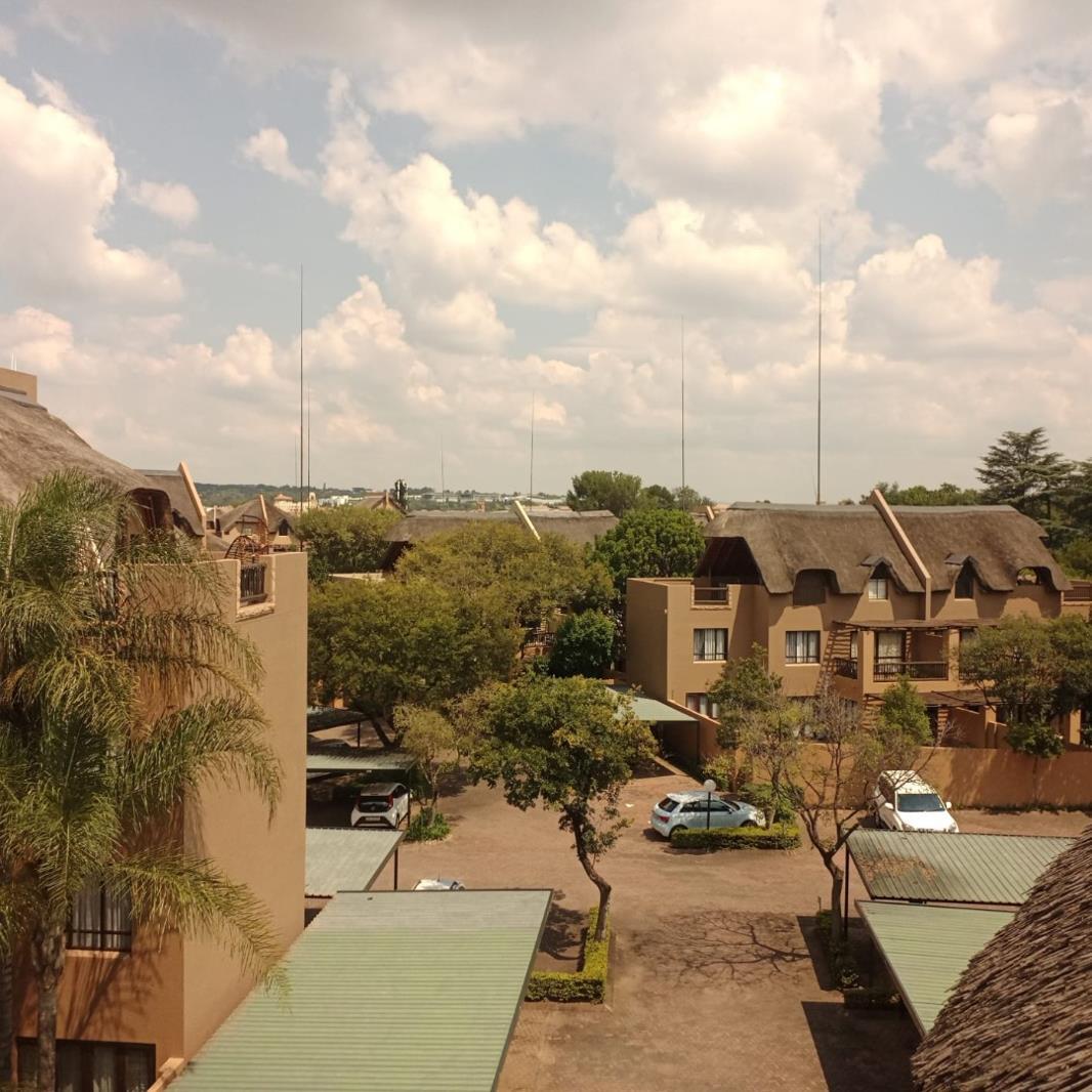 1 Bedroom Apartment in Lonehill